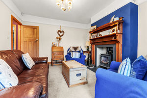 Lounge- click for photo gallery